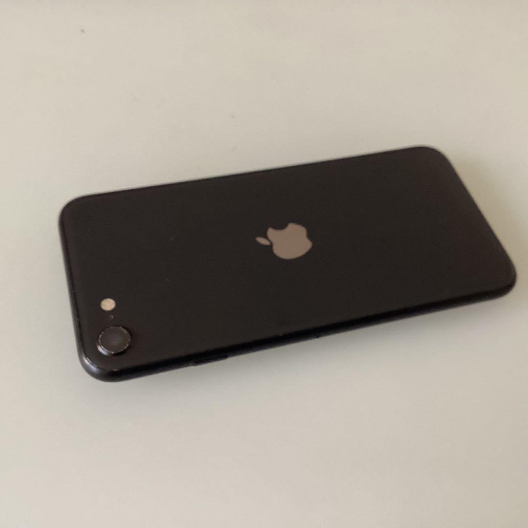 Apple iPhone SE第2世代　SE2 ブラック　64GB