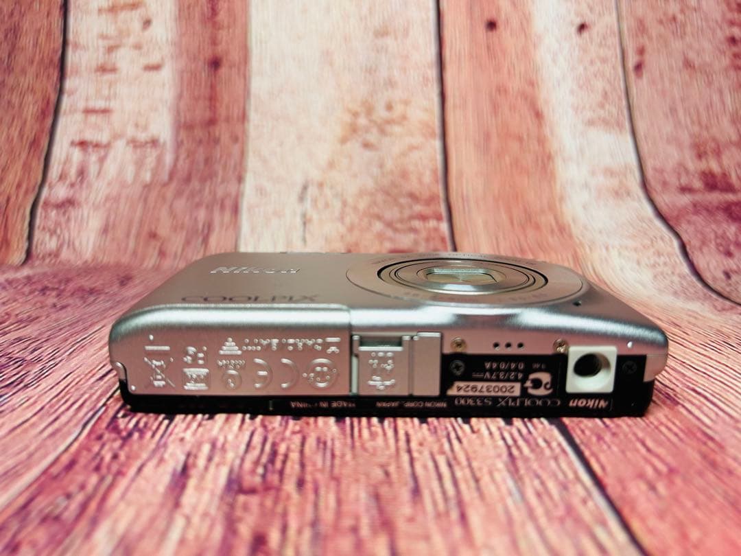 Nikon ニコン COOLPIX S3300 シルバー デジタル