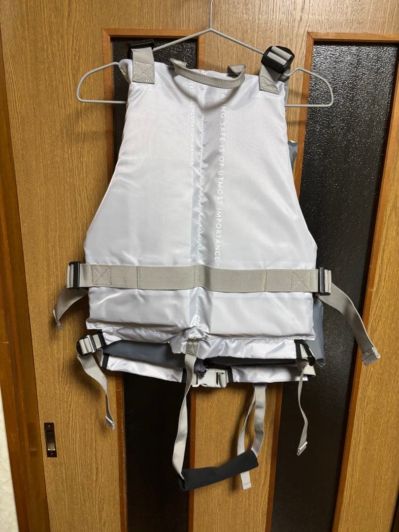 AQA PFD　ライフジャケット　ホワイトM　ブラックL　2個セット　新品未使用