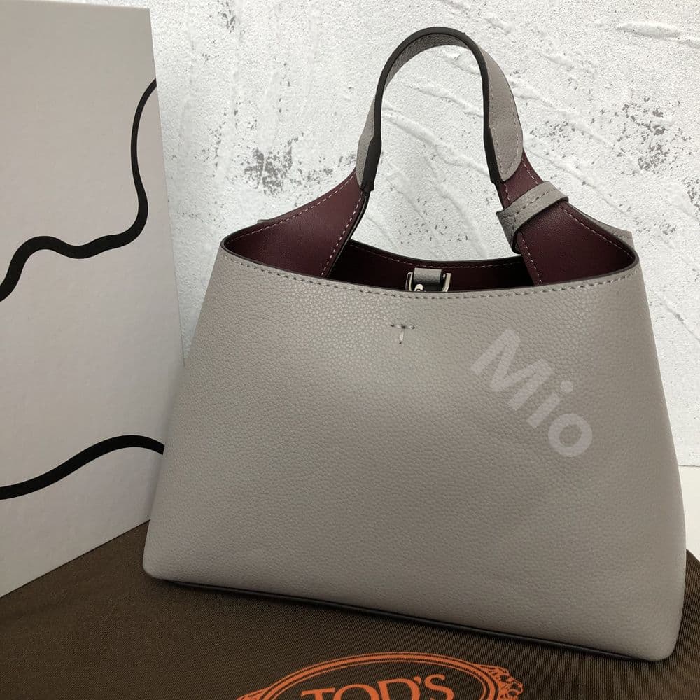 送料込み！トッズ T タイムレス ショルダーバッグ