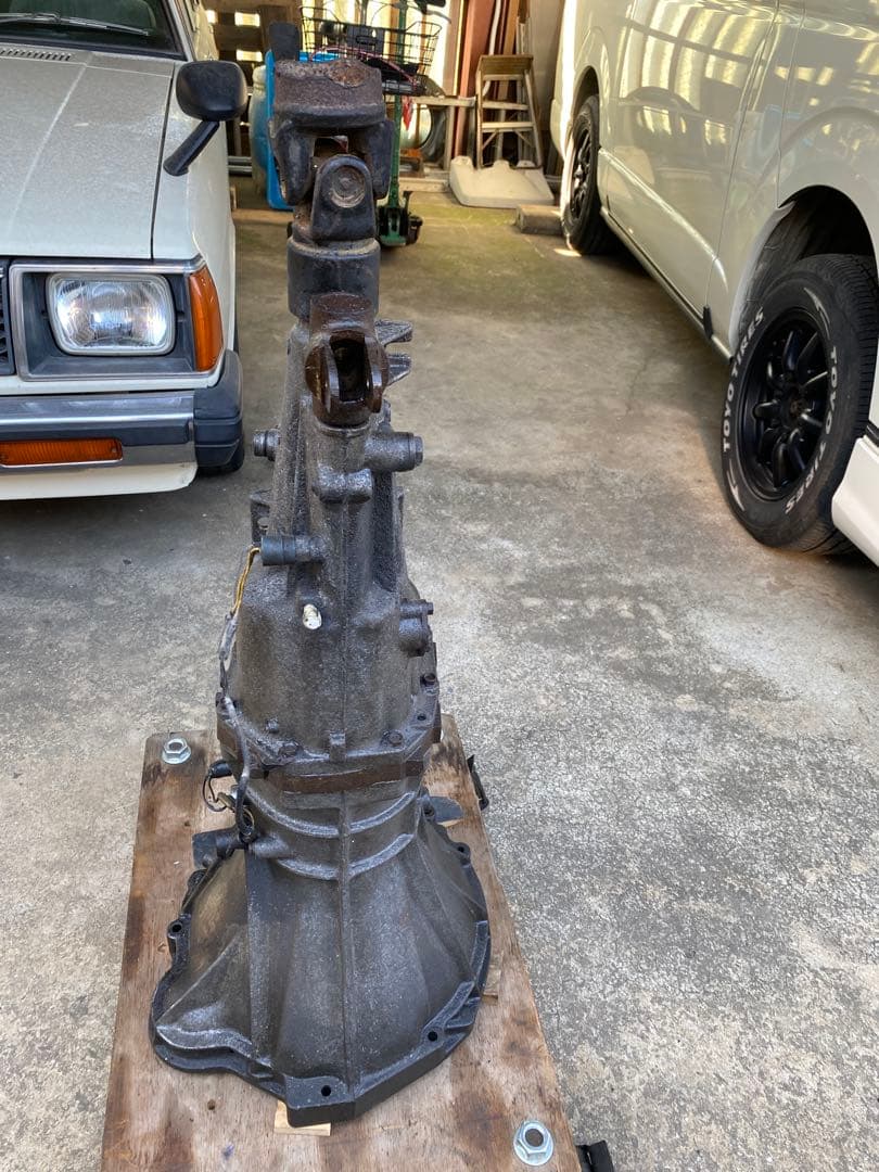 「日産L型エンジン用ミッション　71B ５速」 脱着時作動正常 着払い