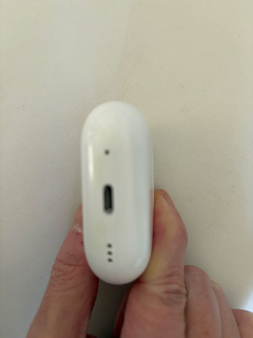 AirPods Pro 2本体 充電ケース付き ライトニング