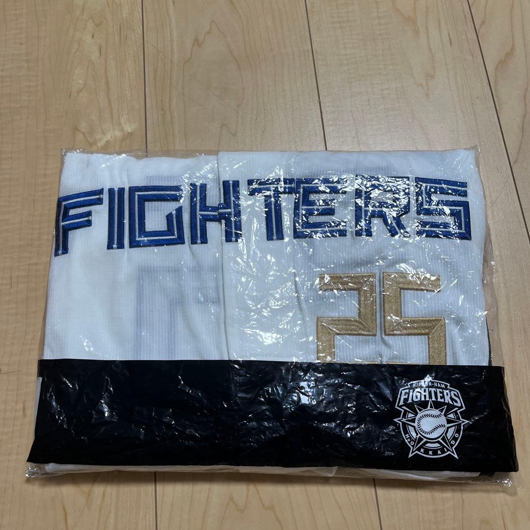 ファイターズ　宮西25 プレイヤーズコレクタブルユニフォーム