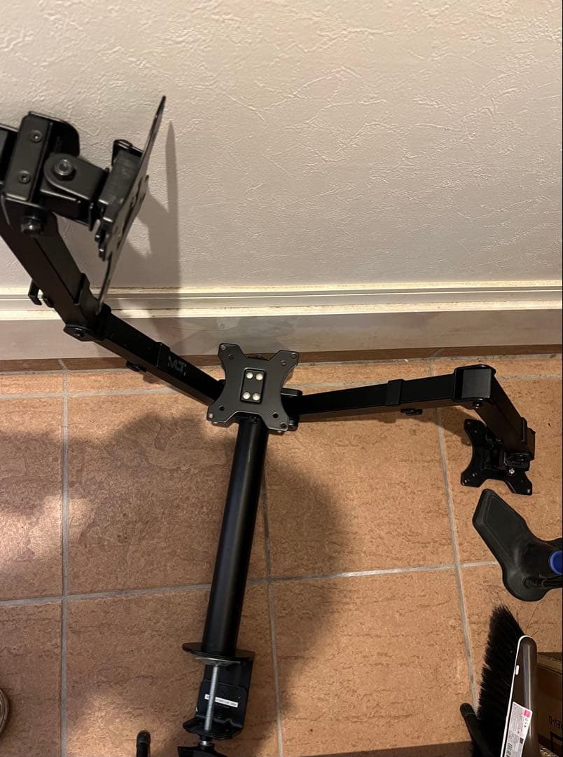 デュアルモニターアーム