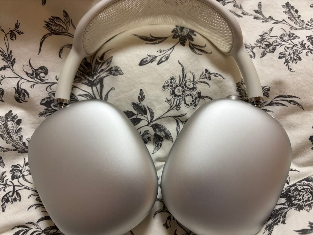 AirPods Max シルバー 本体　正規品レシート有り