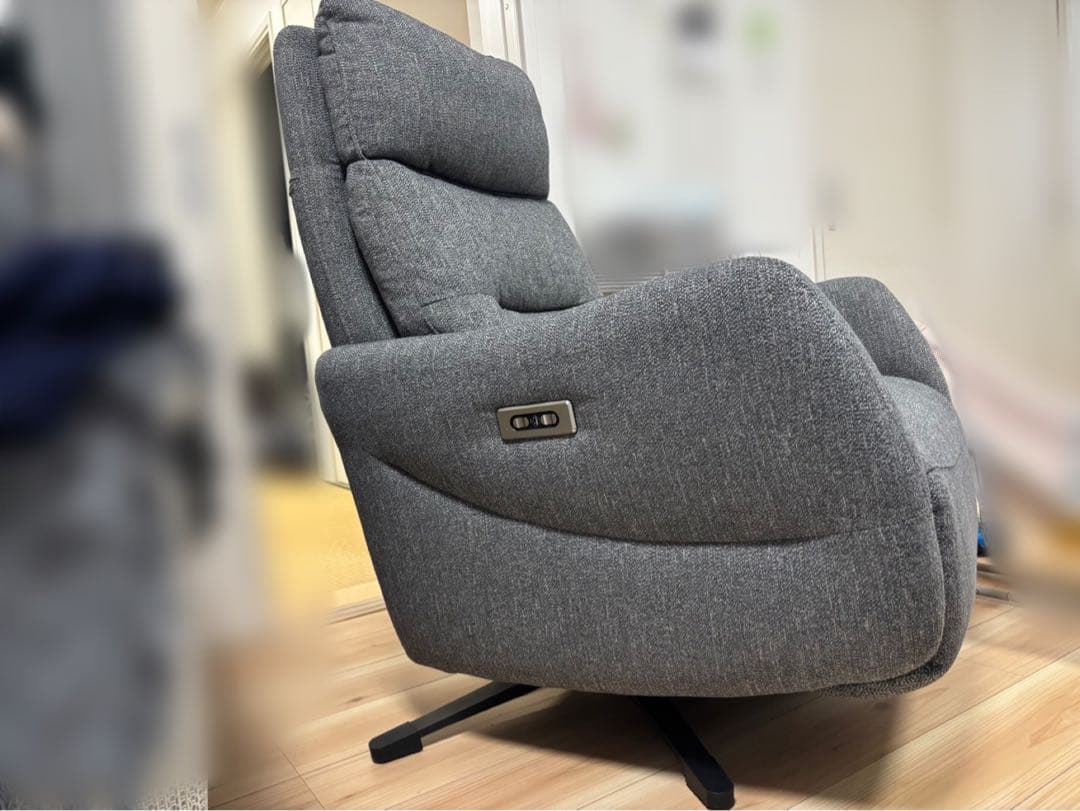 ニトリ 電動リクライニングパーソナルチェア 1人掛け 布張り グレー