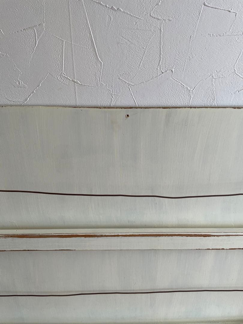 絵本ラック　本棚　飾り棚　壁付け　絵本収納棚