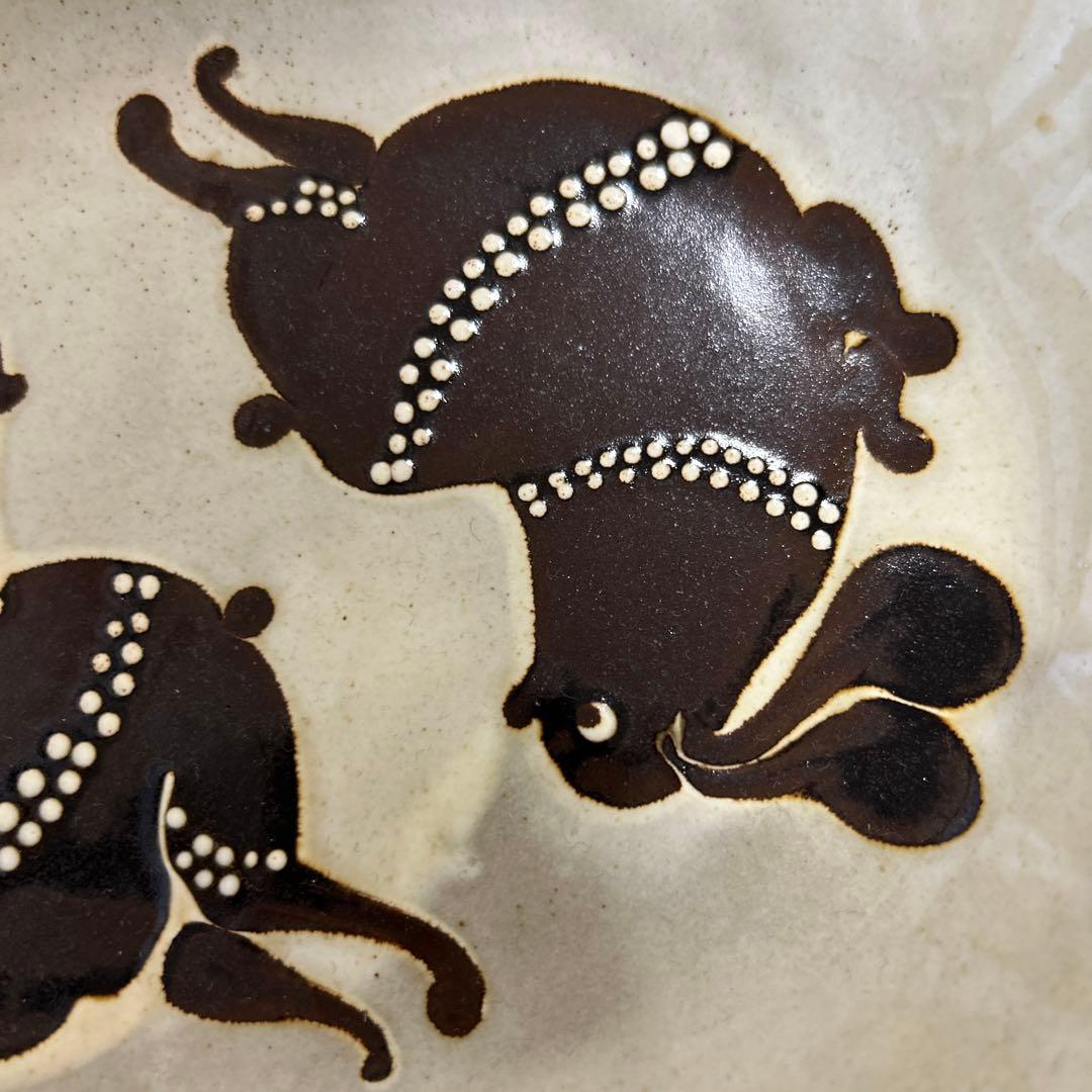 作家　陶芸作家　スリップウエア　うさぎ　オーバル　カレーパスタ　深皿　①