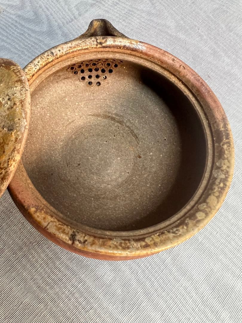 備前焼　宝瓶　柘榴　陶印あり