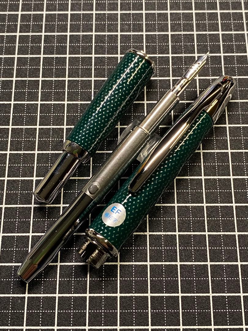 PILOT CAPLESS Kasuri 緑　万年筆　字幅 EF