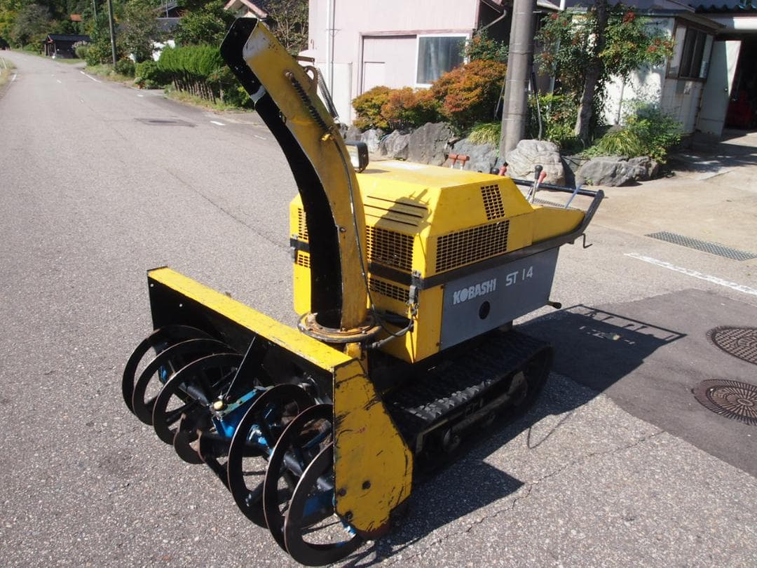 大型除雪機　14馬力即戦力！！　実動富山、石川、金沢