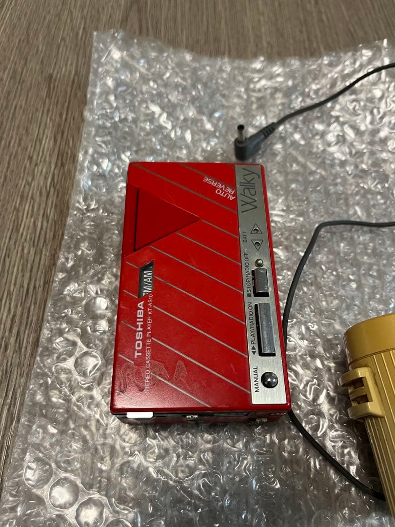 TOSHIBA Walky カセットプレーヤー レッド