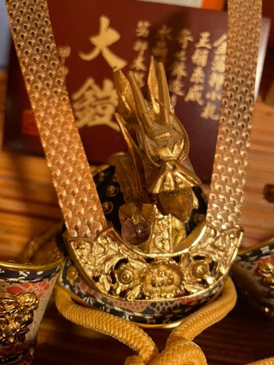 甲冑　京染正絹織　高級　鎧　水晶　五月人形　黒塗