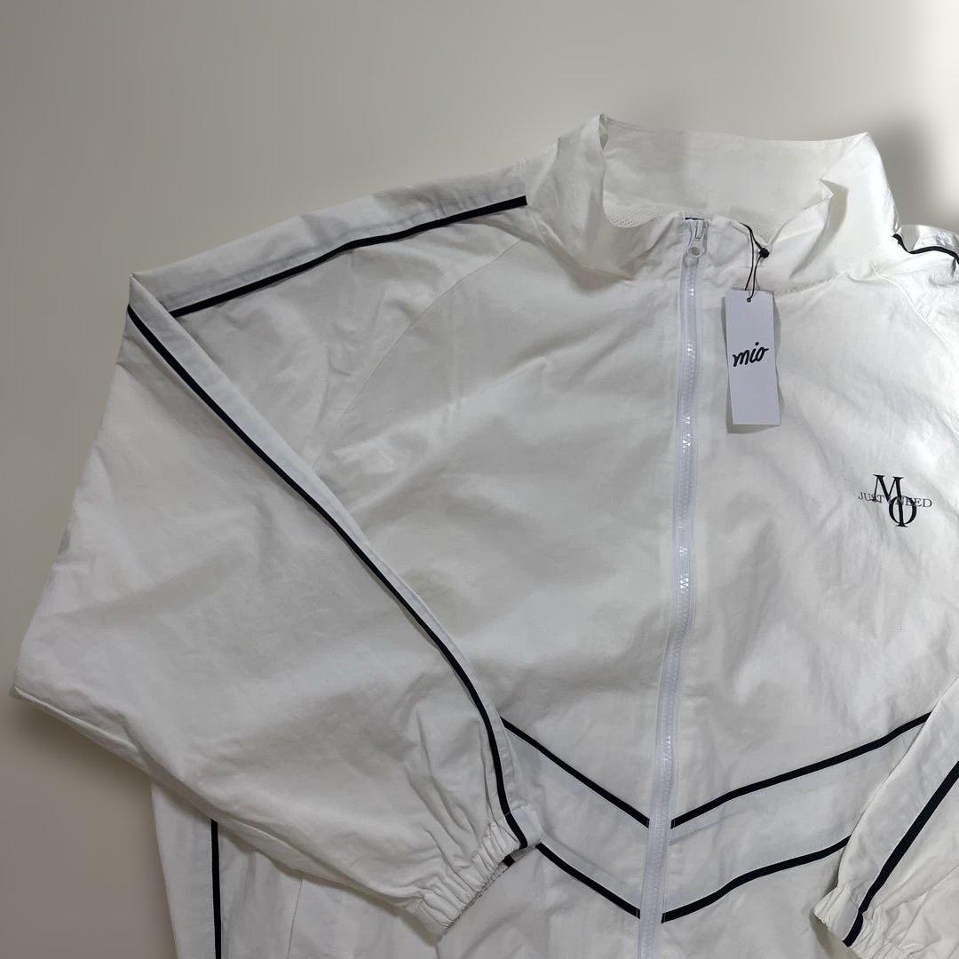 mio みお　ナイロンジャケット　トラックジャケット　トラックパンツ　ウインド