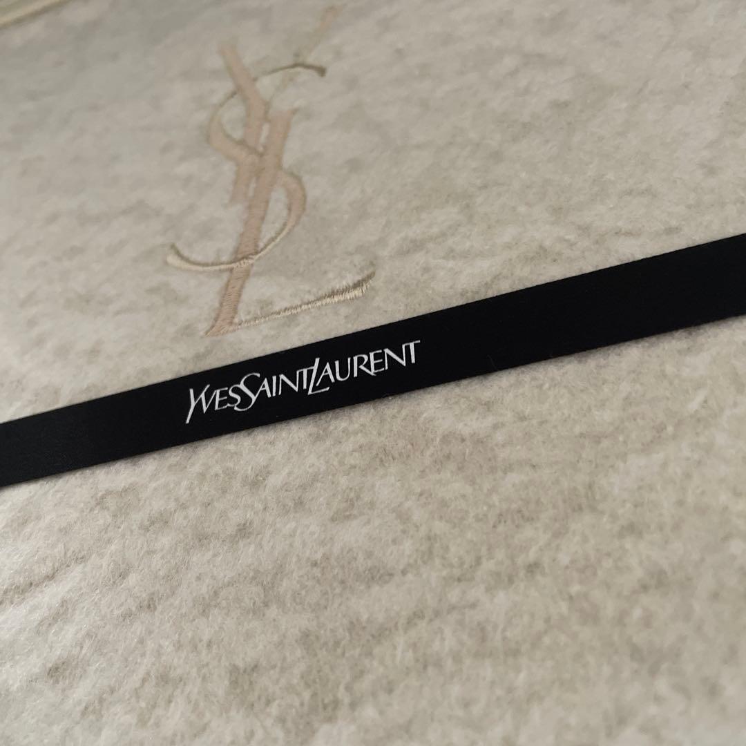 【新品】Yves Saint Laurent シルク100% ブランケット毛布