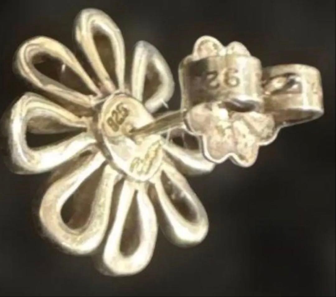 ティファニー デイジーピアス シルバー925片耳のみ