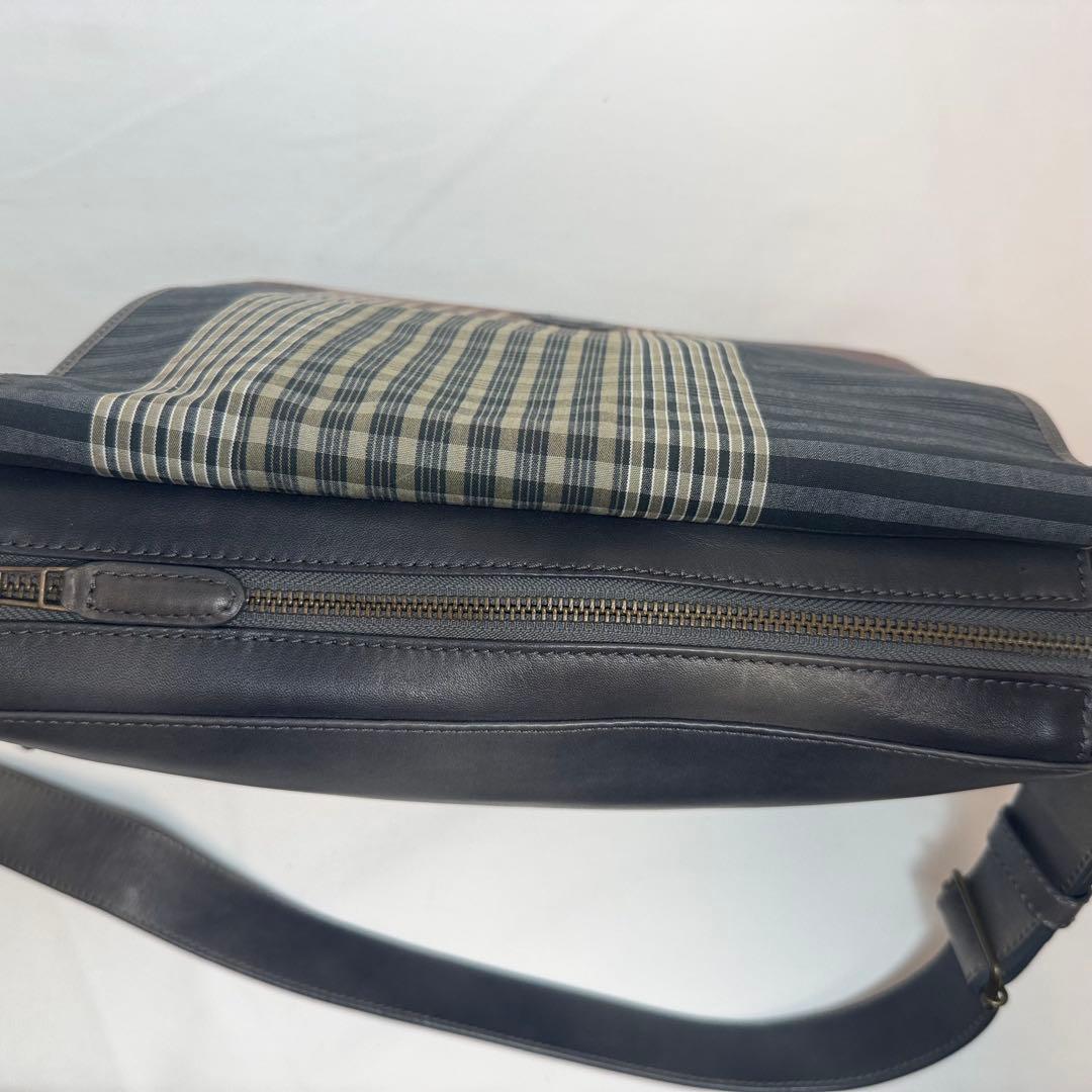 【MOTHERHOUSE】メッセンジャーバッグ　グレー　ビジネス