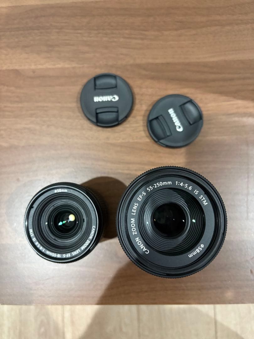 極美品 Canon EOS Kiss X9 ダブルズームキット 箱付属品あり