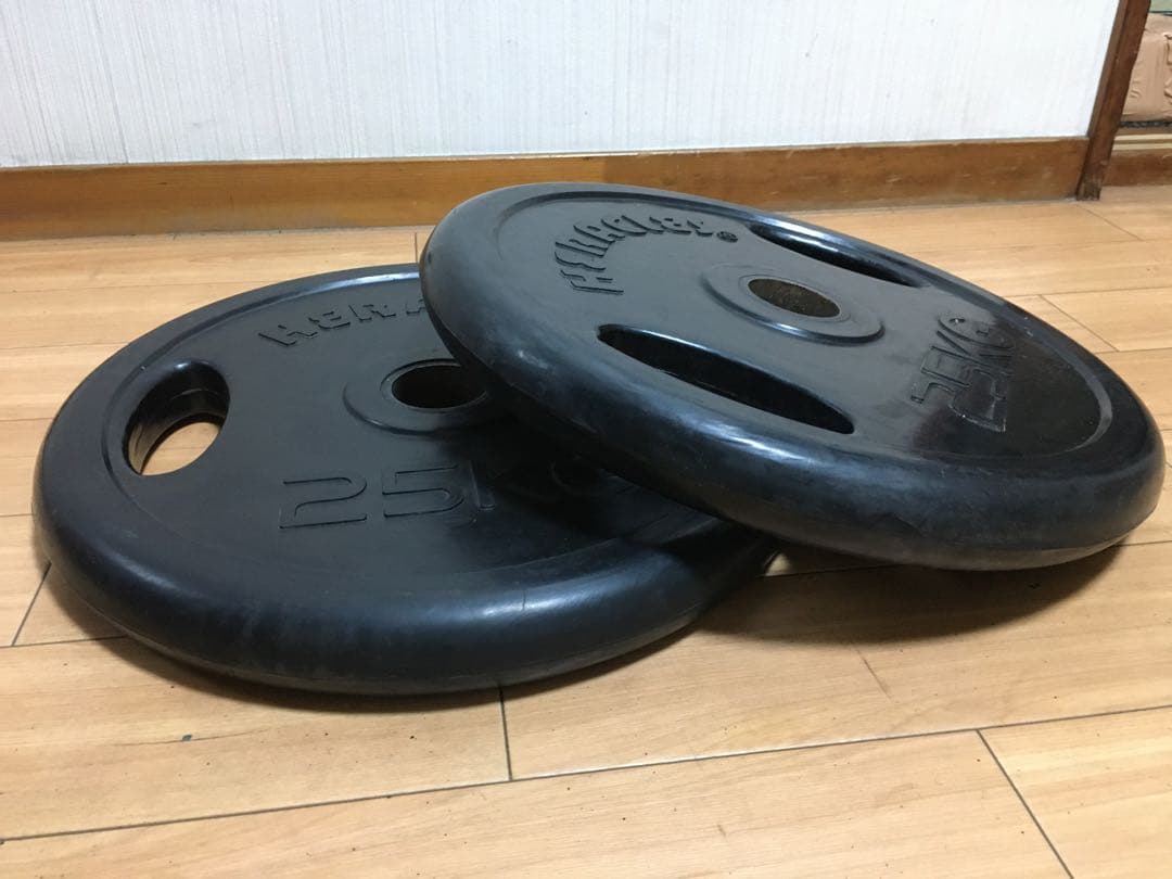 ②HERACLES バーベルプレート 25kg x 1枚穴径50mm(同時購入)