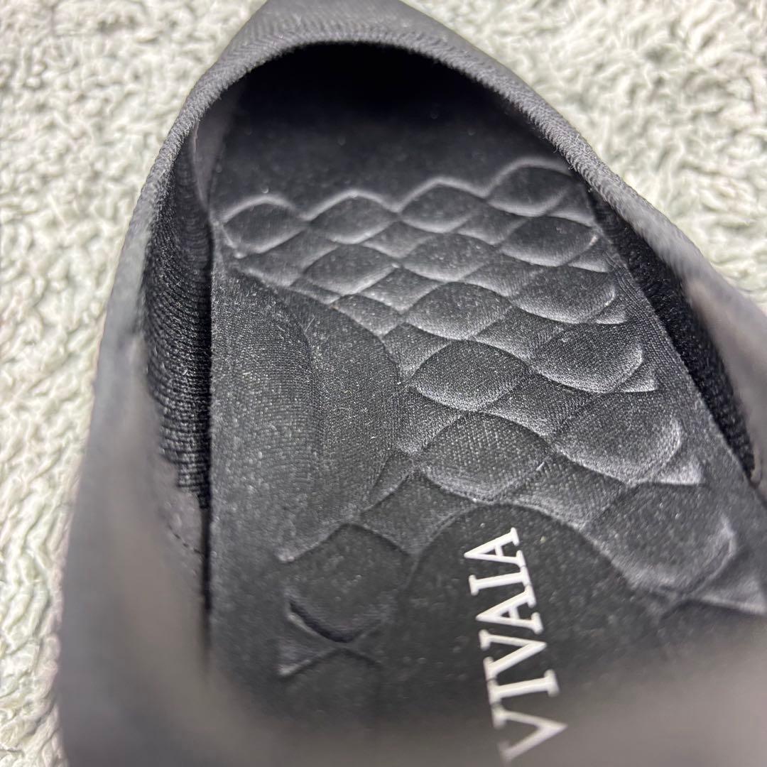 未使用級 VIVAIA ブラック ポインテッドトゥ フラットシューズ 24.5