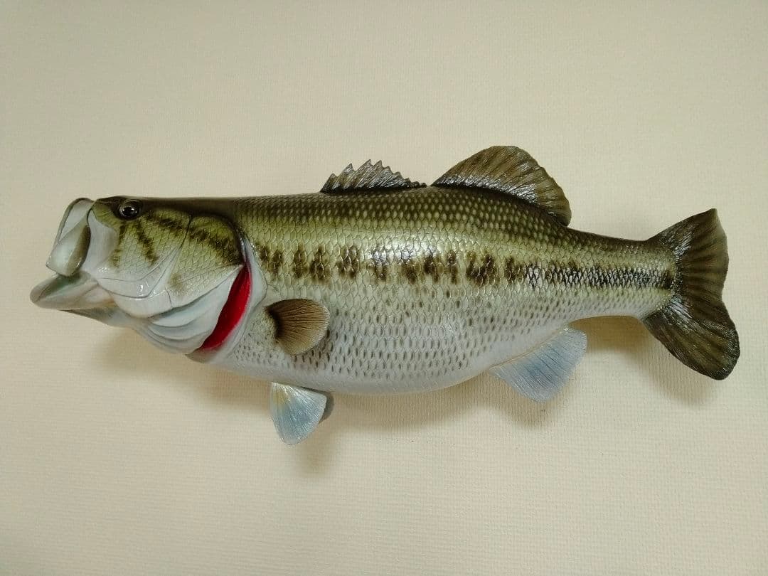 ハンドメイド　62cmブラックバス壁掛け　魚釣り　フィギュア　レプリカ