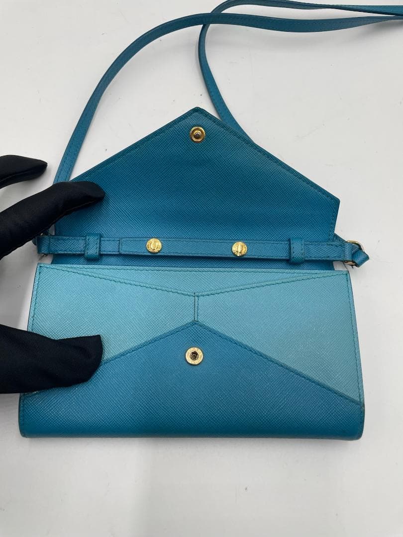 PRADA プラダ サフィアーノショルダーウォレット ティールカラー