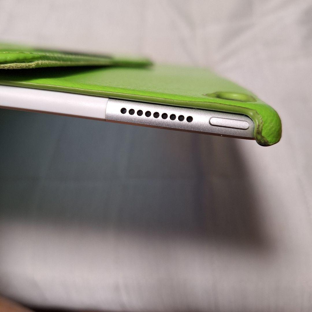 apple iPad pro 第1世代 本体 グリーンカバー付き
