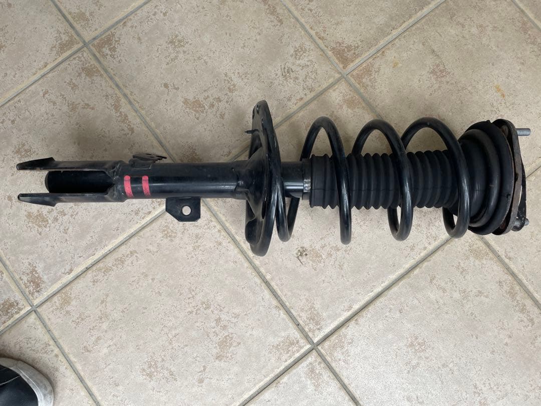 ヴォクシー 70 4WD 純正フロントサスペンション