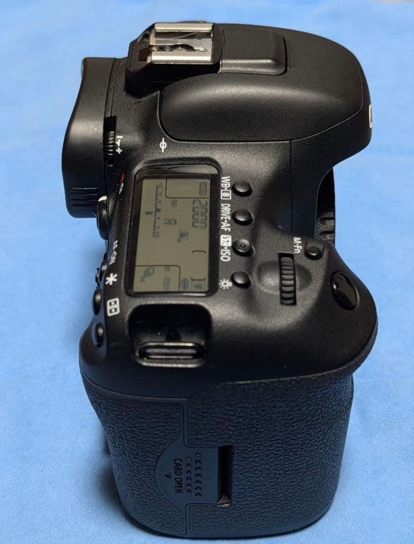 Canon EOS 7D Mark2 レンズ28-300 グリップ付き