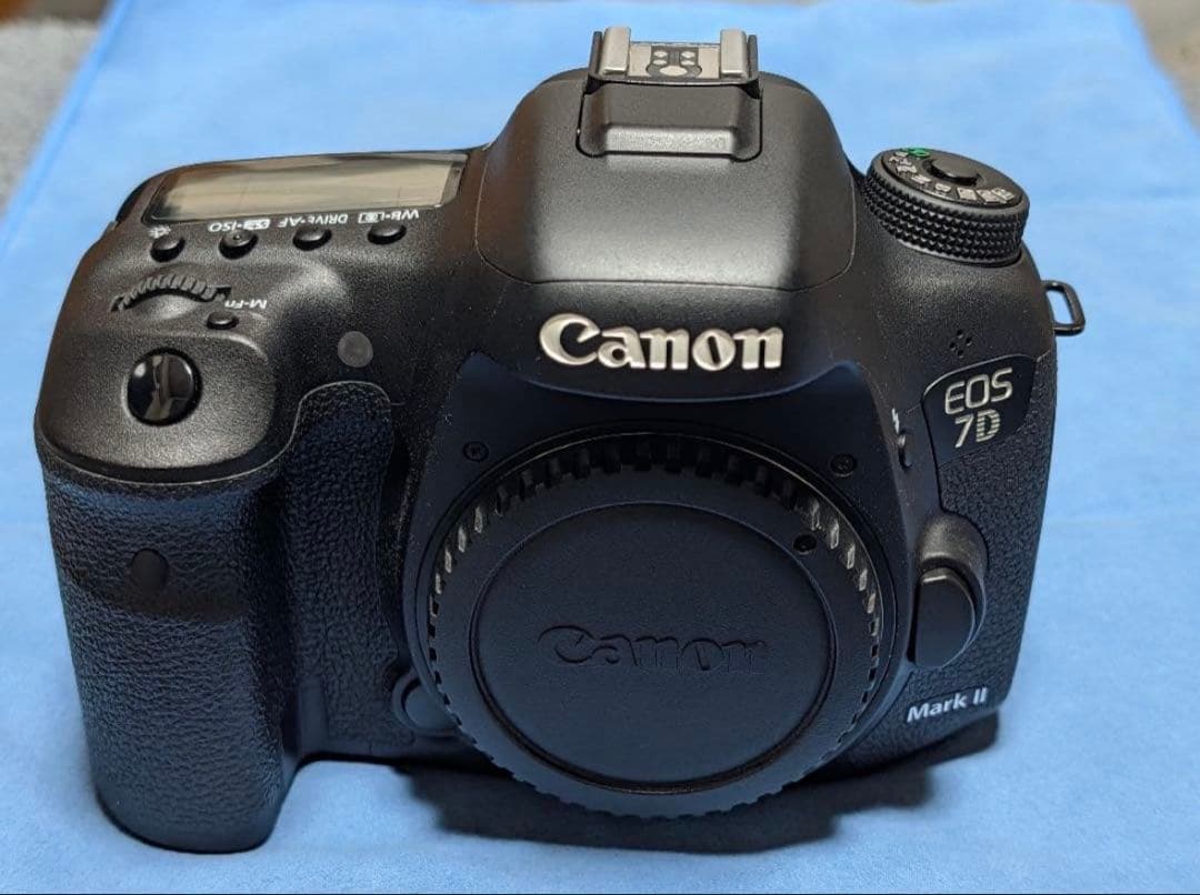 Canon EOS 7D Mark2 レンズ28-300 グリップ付き