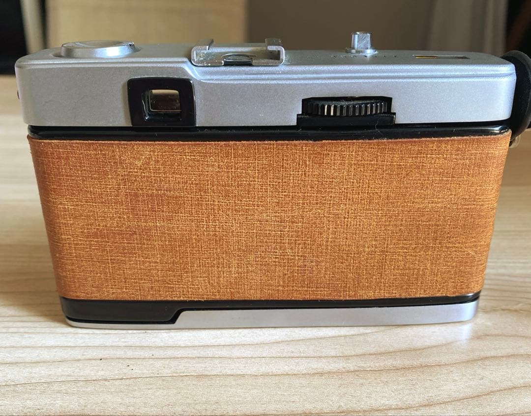 フィルムカメラ　OLYMPUS TRIP 35