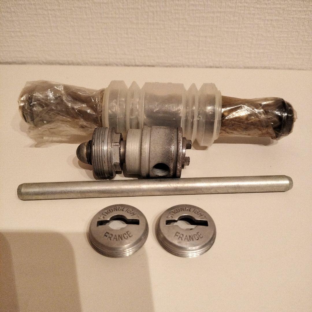 ストロングライト 49D （STRONGLIGHT 49D） クランクセット