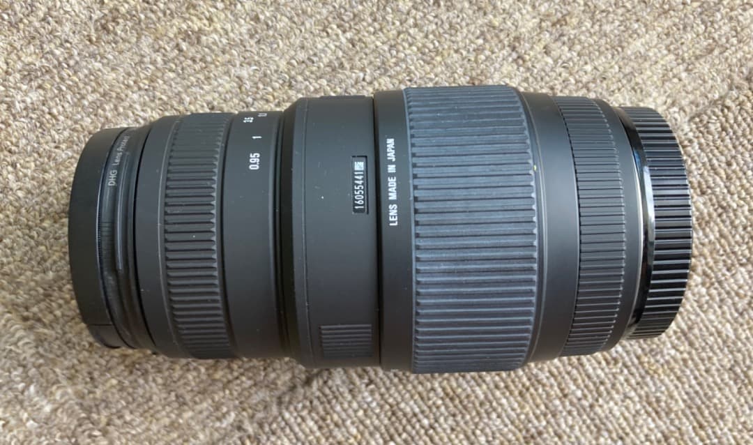 SIGMA望遠ズームレンズ70-300mm F4-5.6 DG MACRO