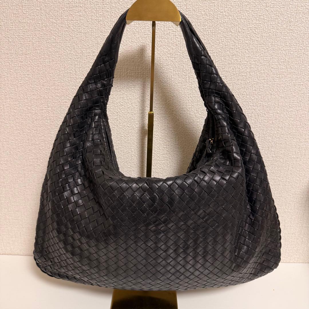BOTTEGA VENETA イントレチャート ホーボー ショルダーバッグ