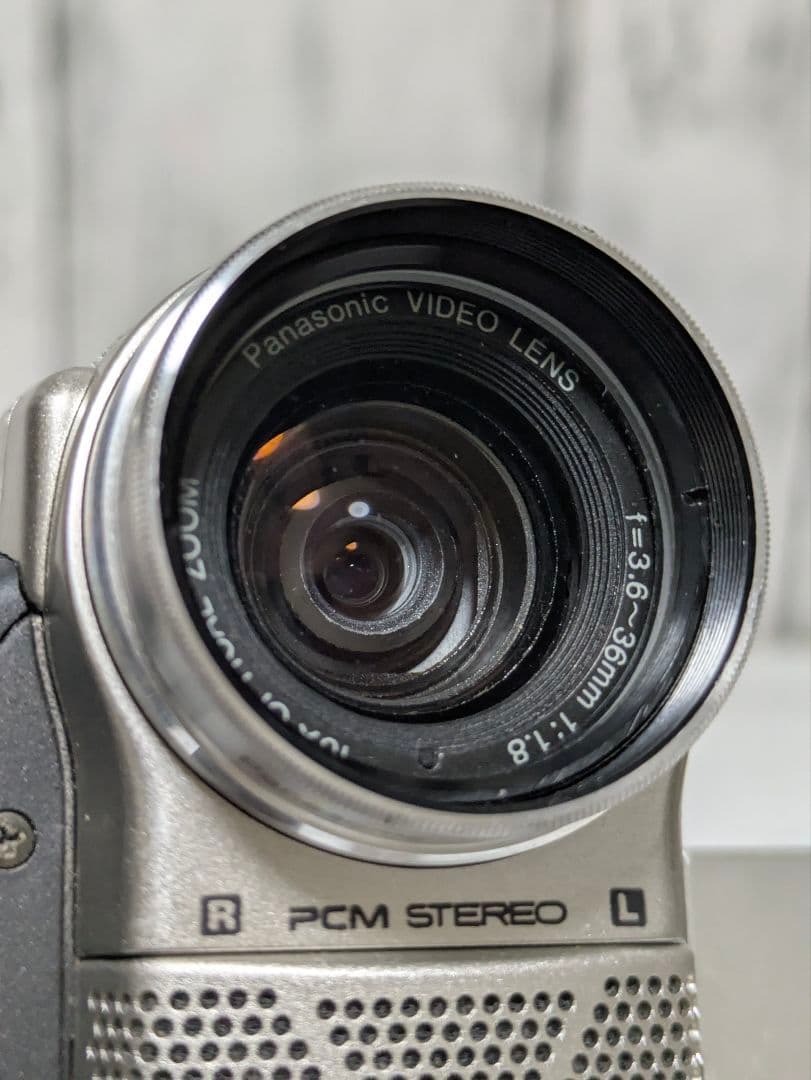 Panasonic　NV-C2　MiniDV対応　ビデオカメラ