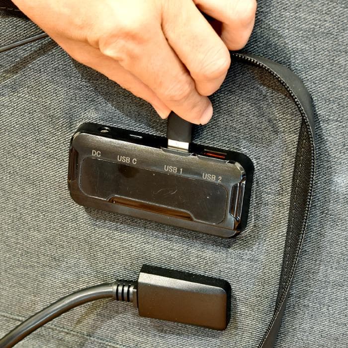 USB対応★折り畳みソーラーパネル 24V 200W【通常価格36,300円】