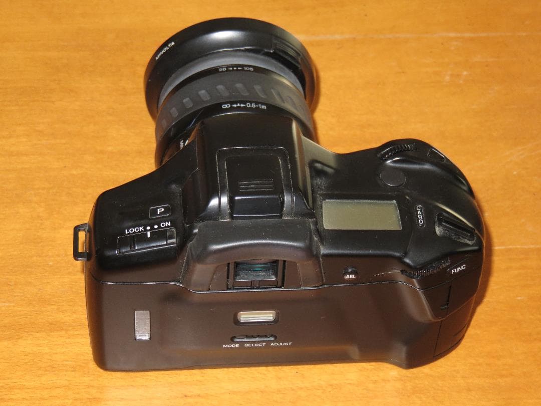 ミノルタ一眼レフ・フィルムカメラ　α-7xi 　バック付き