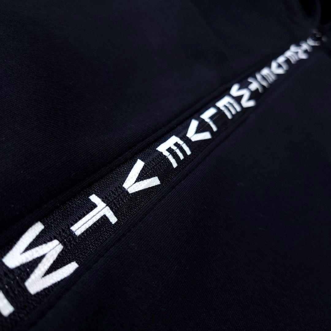 極美品 V12 GOLF ダンボールニットパーカー マルチロゴ ピンク