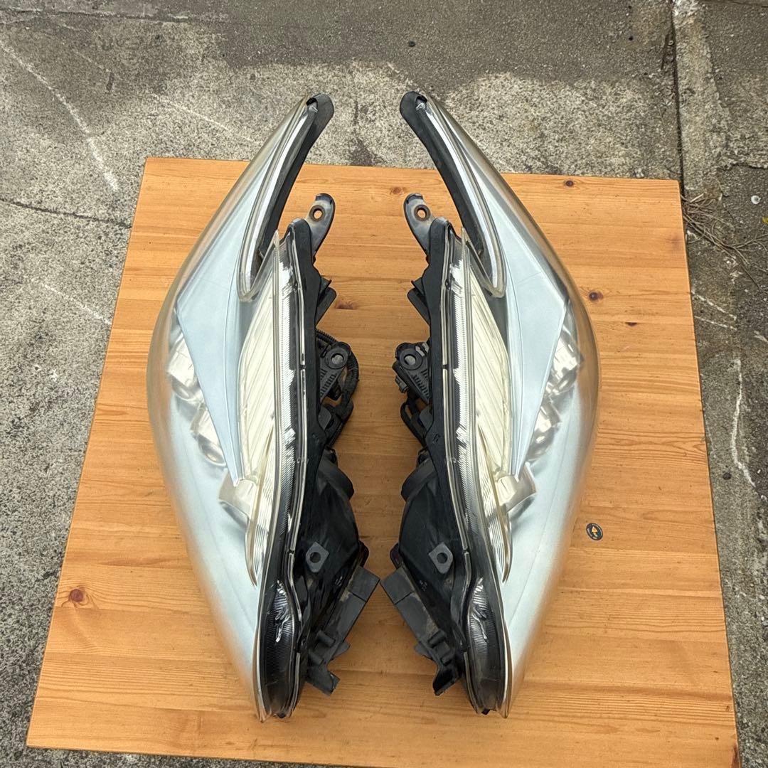 プリウス30 前期　ヘッドライト