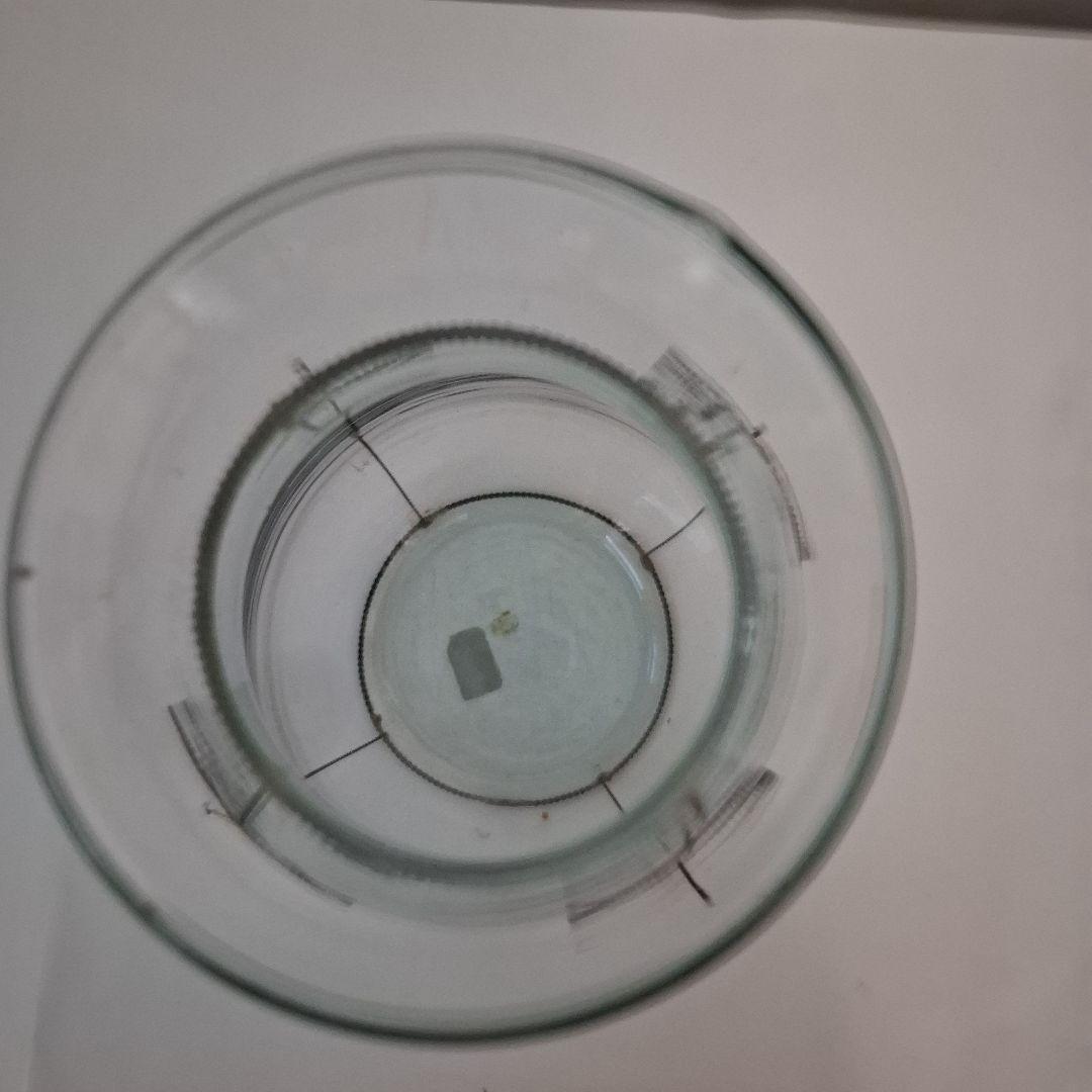 クリアガラス花瓶？