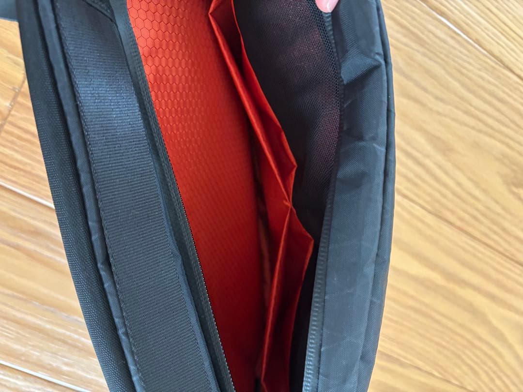 ALPAKAアルパカ 美品 GO SLING ショルダー X-PAC ブラック