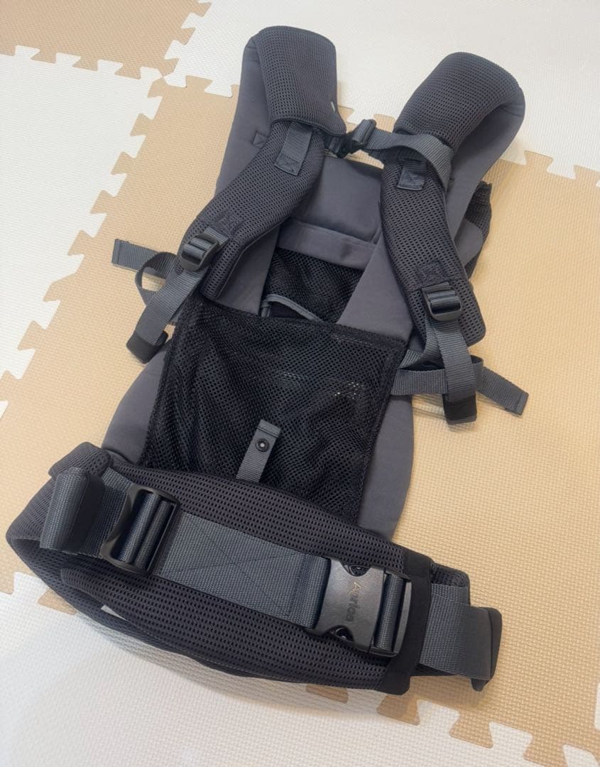 Aprica ラクリス　抱っこひも ブラック