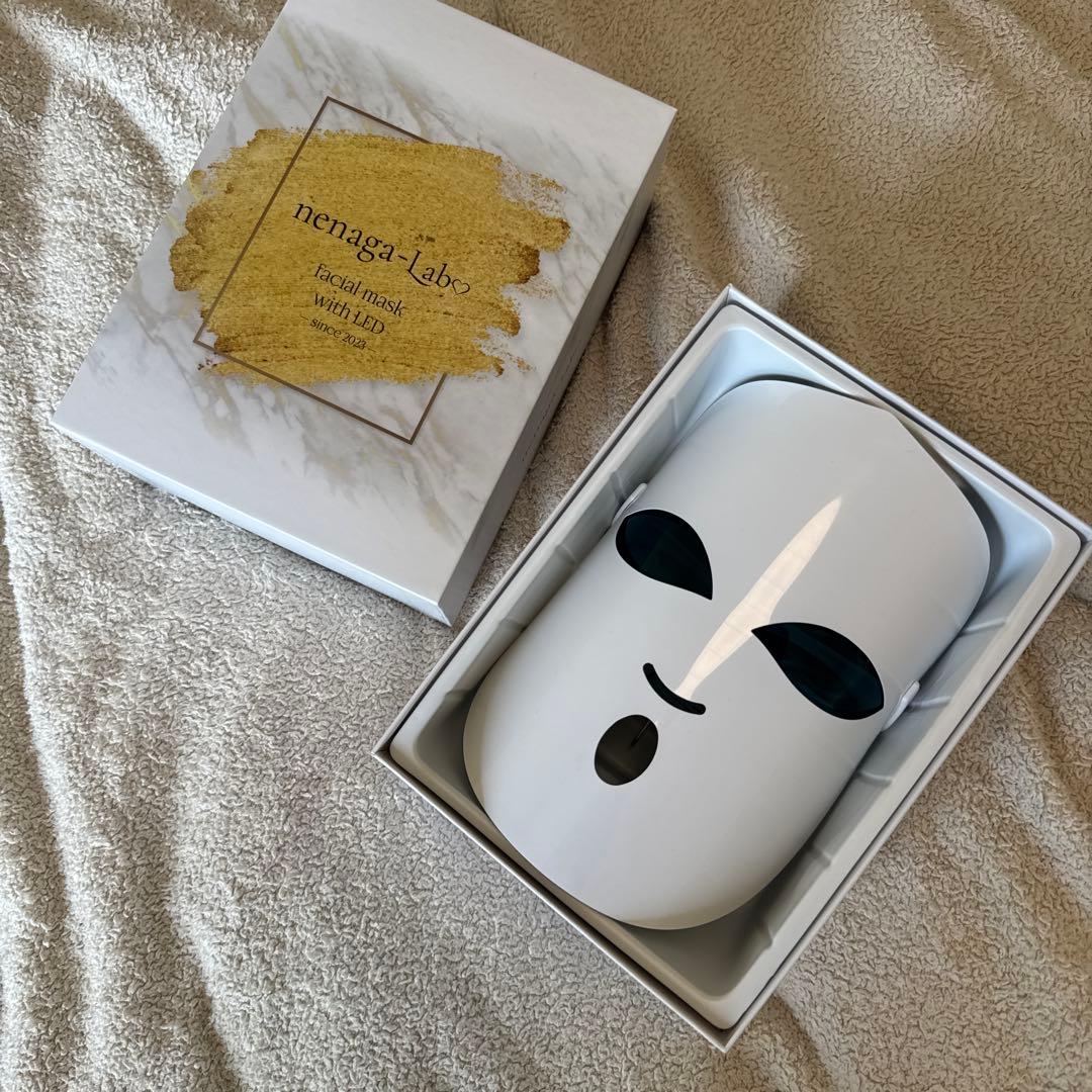 nenaga-Labo LEDフェイスマスク（3色）