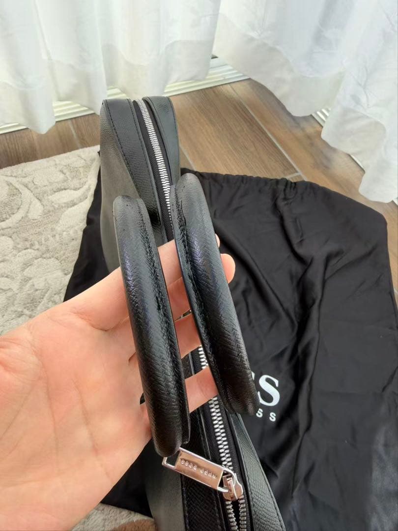 HUGO BOSS ブラック メンズビジネスバッグ