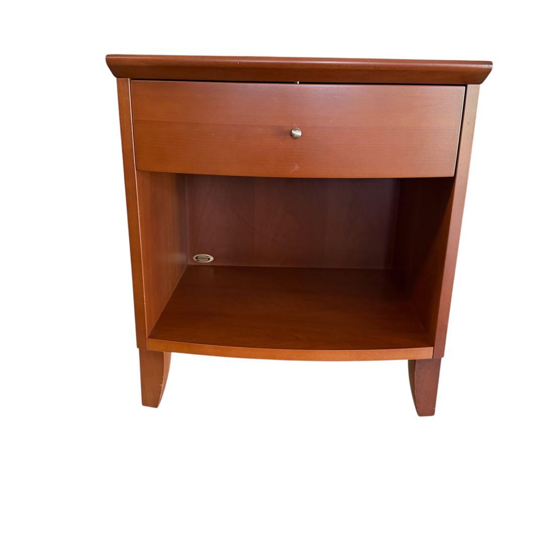 HR728 シモンズ simmons ナイトテーブル　引出し付き　サイドテーブル