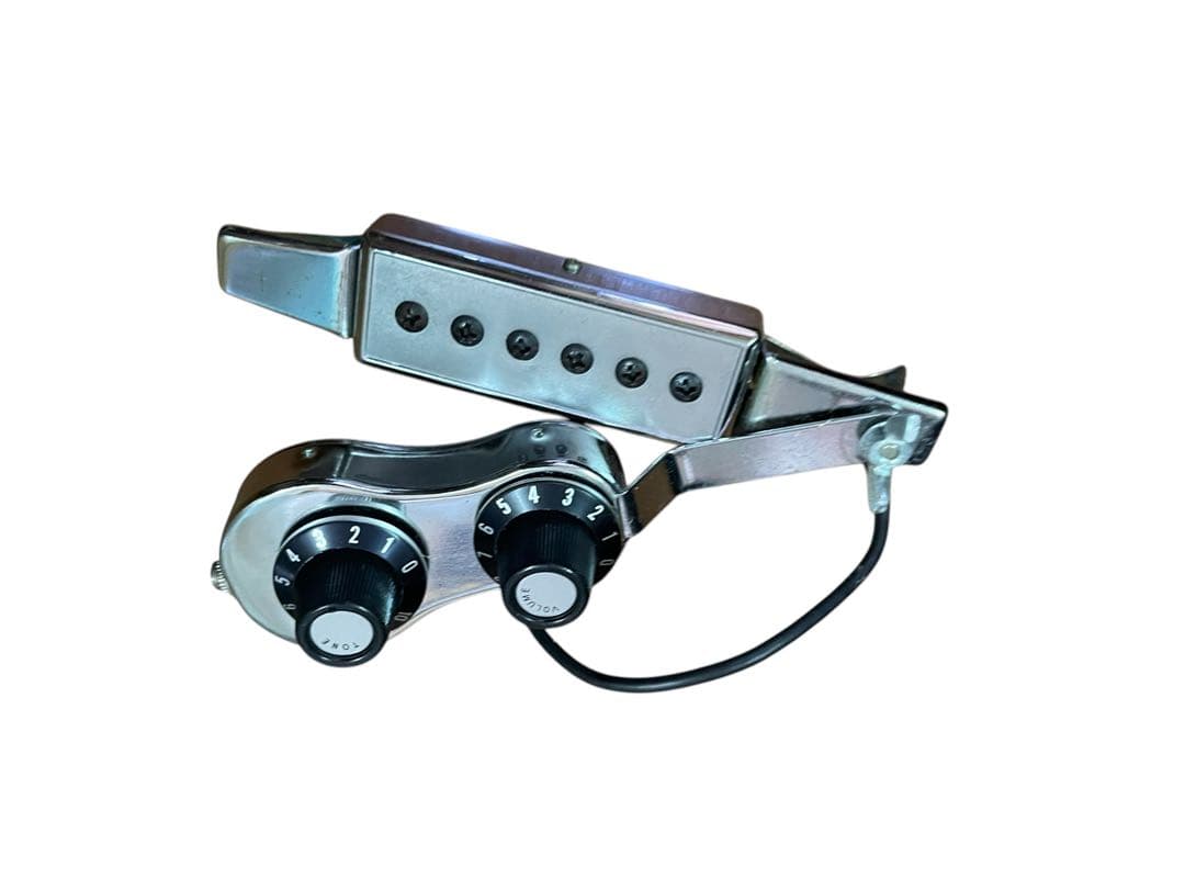 ② Aria Dreadnoughtアコースティックギター ハードケース付き