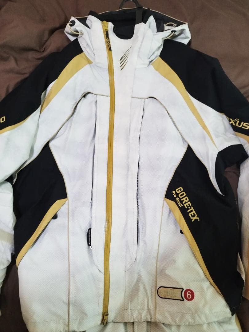 シマノ釣り防寒着