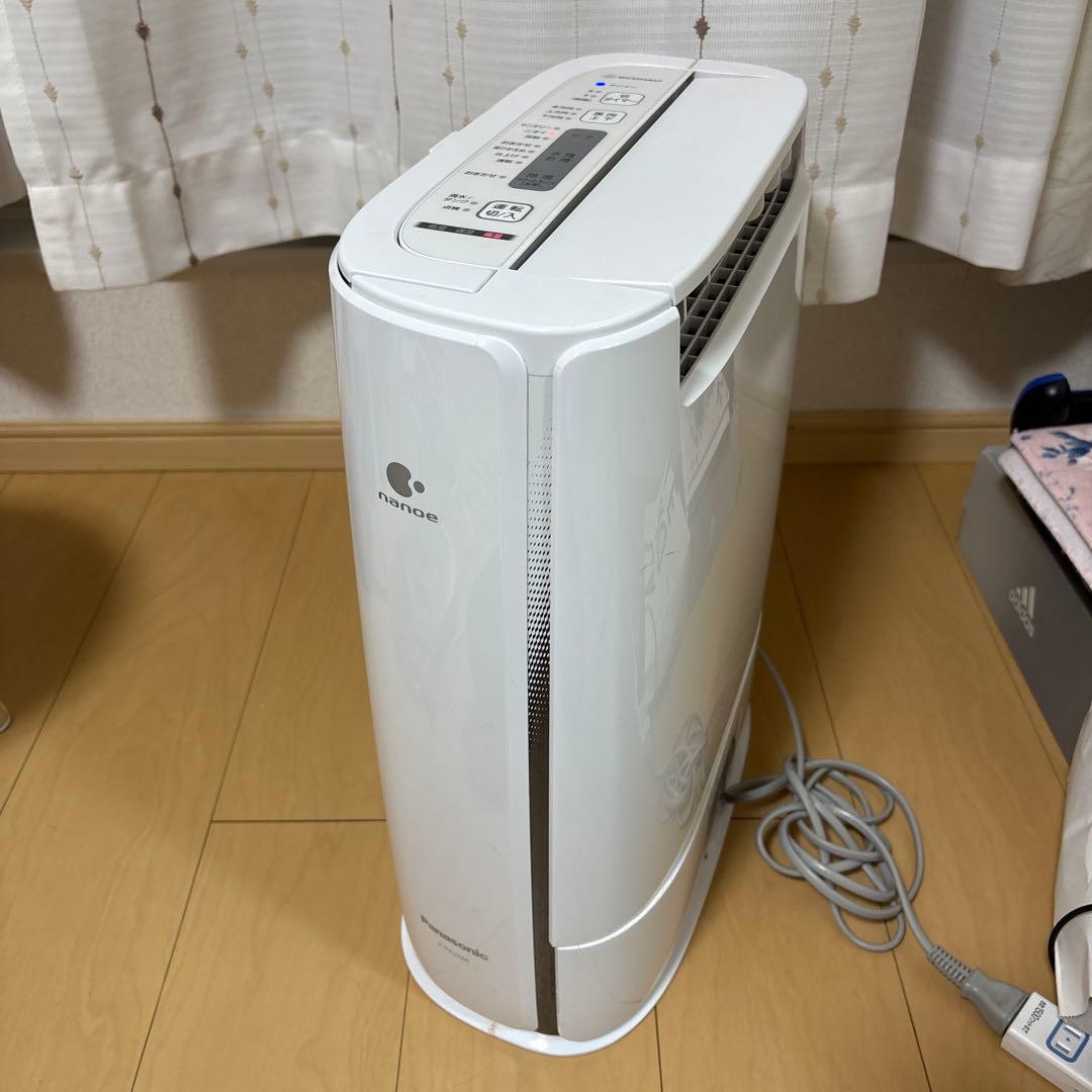 Panasonic 除湿機　F-YZUX60