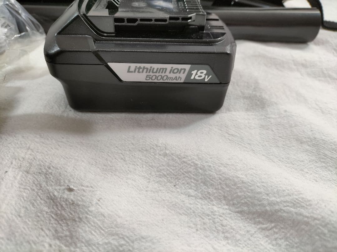 激安　サイクロン式充電式クリーナー 強力90W 18V5.0Ah×1　フルセット