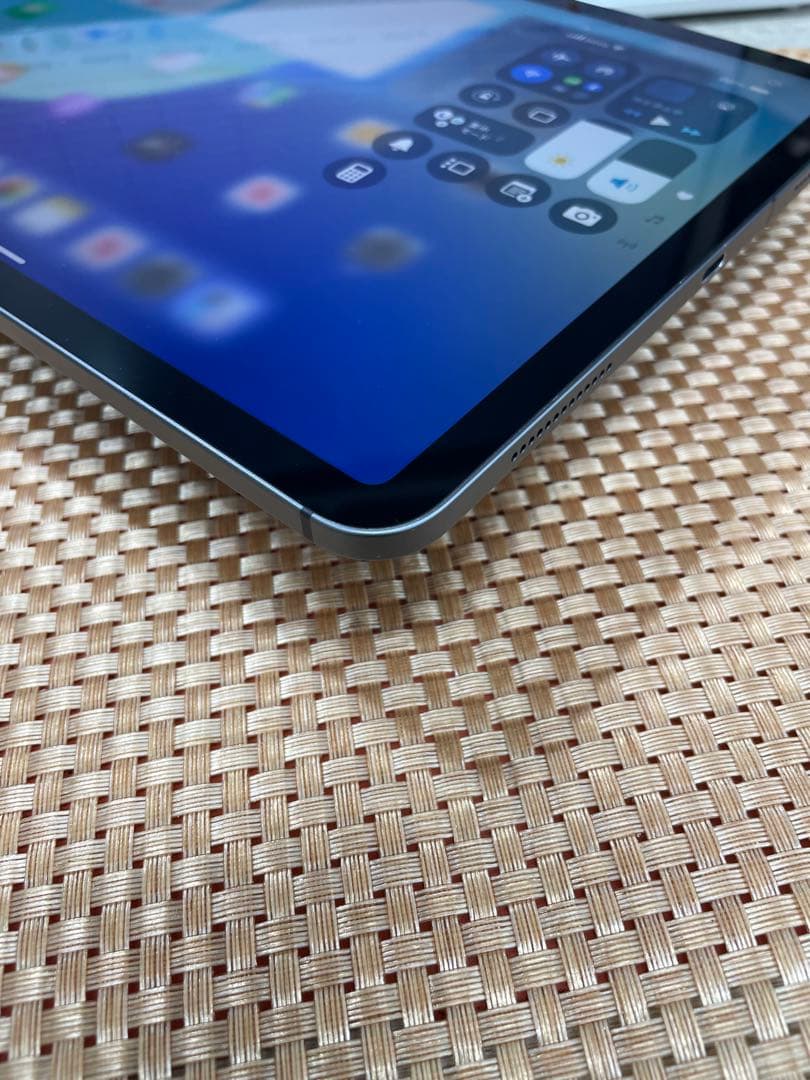 iPad Pro 11 第2世代 256 GB スペースグレイSIMフリー